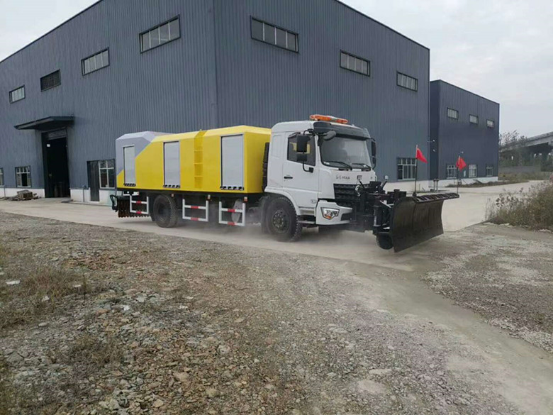 多功能除雪除冰車 除冰車 壓實(shí)雪除冰車