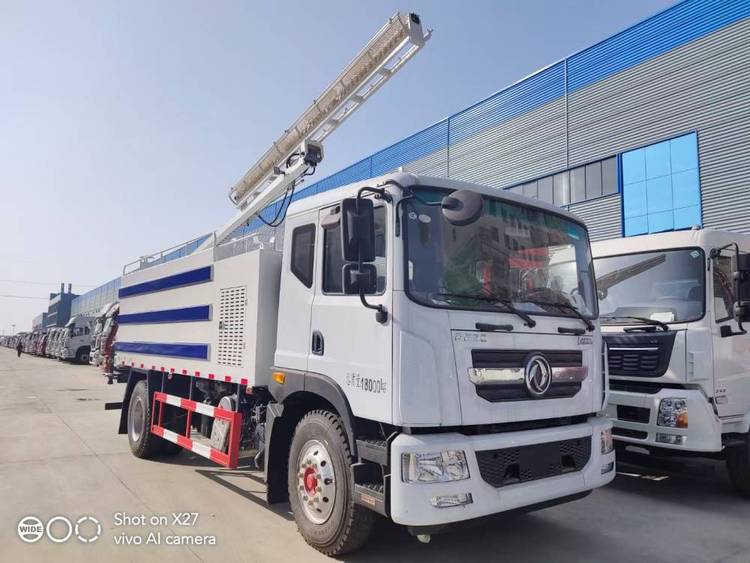 高低空光伏板洗掃車