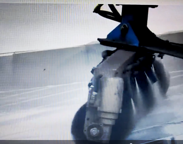 高空太陽能板洗掃車