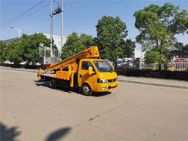 國(guó)六23S藍(lán)牌東風(fēng)涂逸單排高空作業(yè)車(chē)